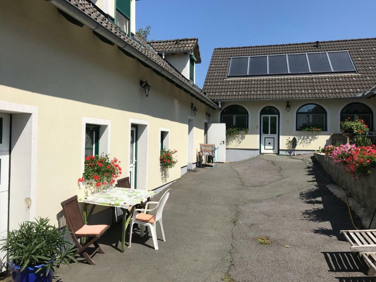 Gaestehaus Lindenhof ينرسدورف المظهر الخارجي الصورة